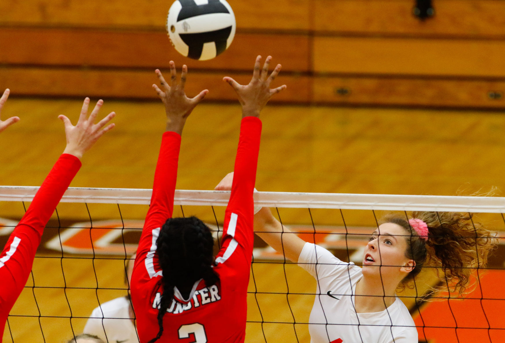 Gallery: 4A volleyball regional final: Crown Point vs. Munster